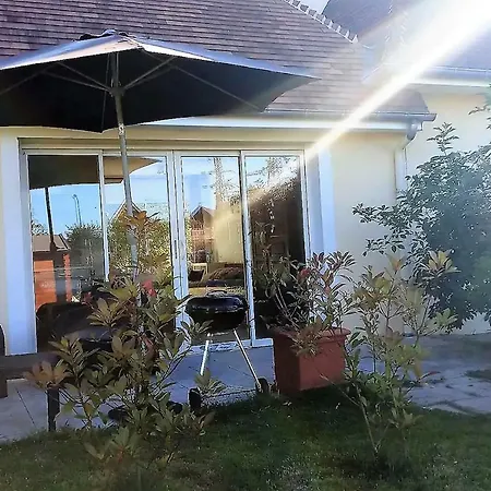 Petite Maison Avec Terrasse Et Jardin