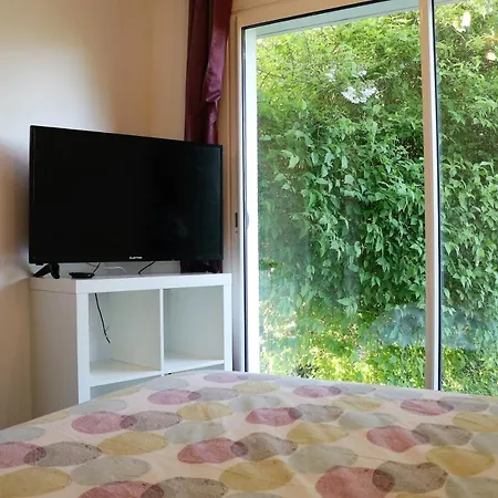 Petite Maison Avec Terrasse Et Jardin Appartement *
